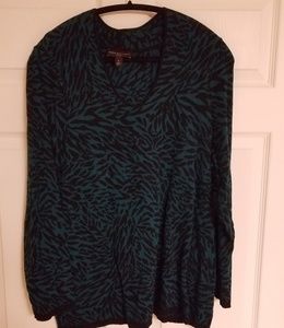 Dana Buchman women's sweater top
